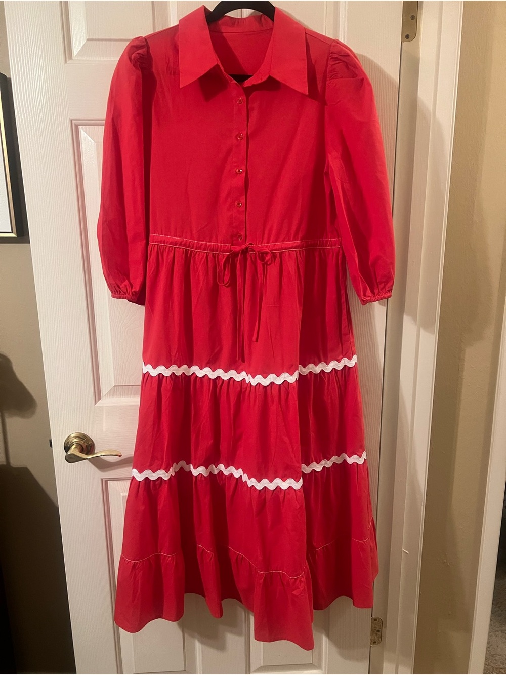 NWT Bright Red Tiered Button-Front Dress w Waist Tie and White Ric Rac Sz Small